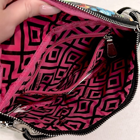 Nicole Lee Silver Multi-Color Women's Bag crossbody/Fanny pack EUC - Picture 13 of 16